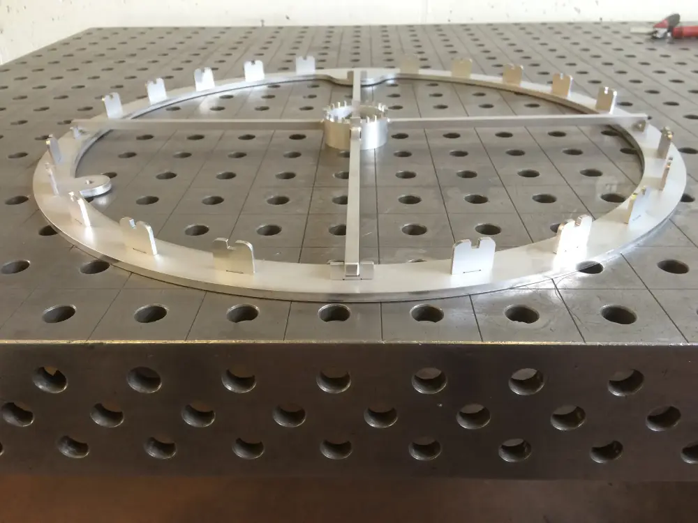 Découpe laser inox à Thones